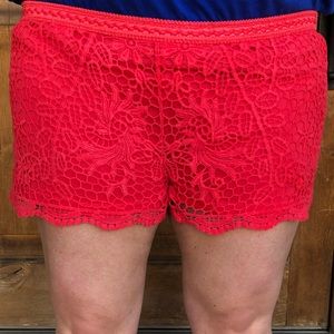 NWOT Pretty coral colored crotchet shorts